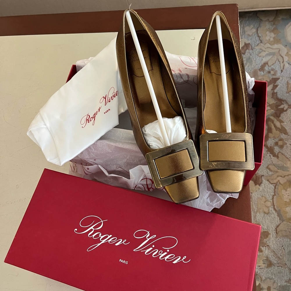Roger Vivier size 36.5 bronze-y/Metallic Gold 45mm box + dustcloth